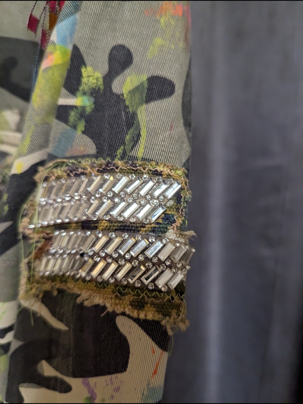 John Lennon Camo Military Distressed Jacket Embroidery Size XL - Picture 10 of 17